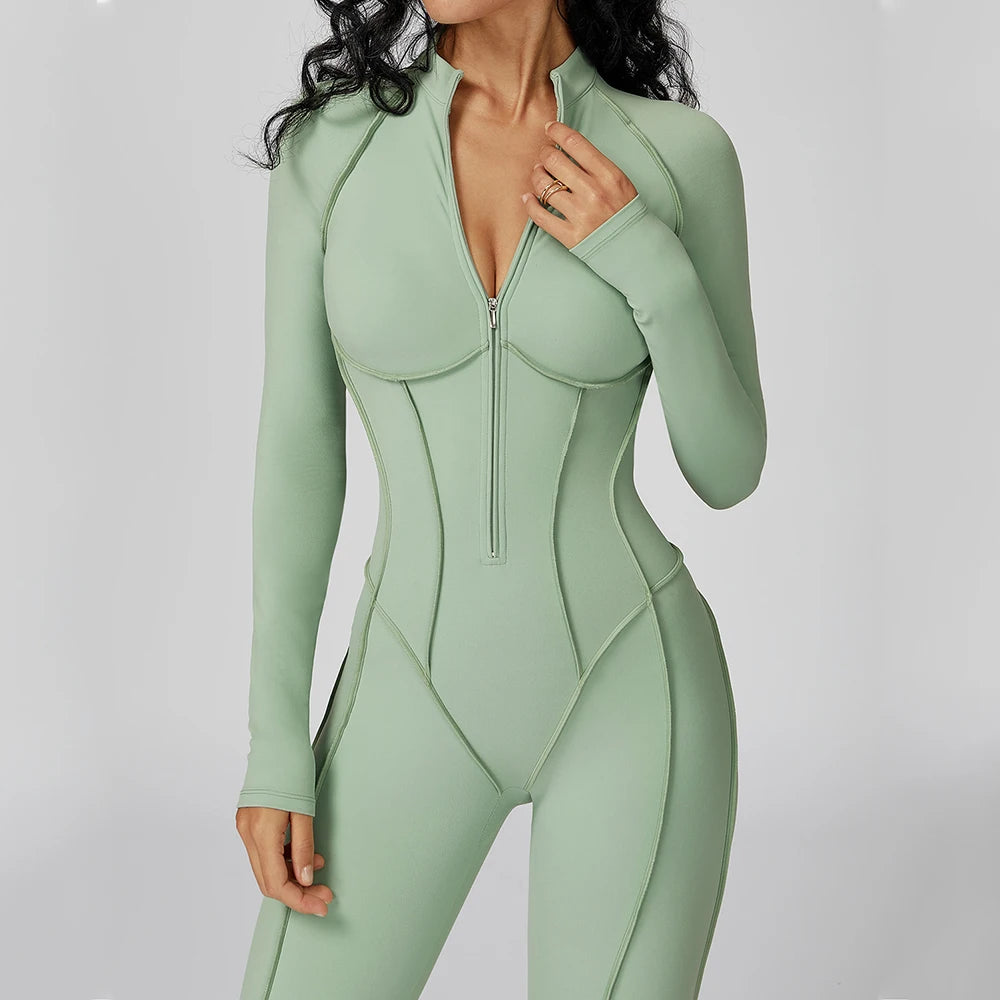 Long-sleeved jumpsuit, ideal for the gym, with a zipper, perfect for high-intensity workouts.
