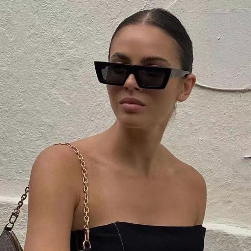 Retro square sunglasses with UV400 protection